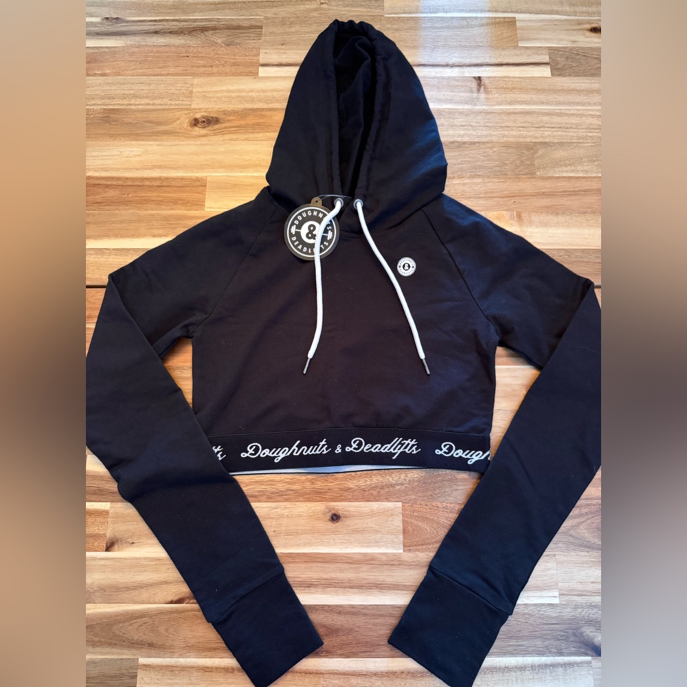 Black Cropped workout Hoodie - doughnuts and deadlifts size small NWT
